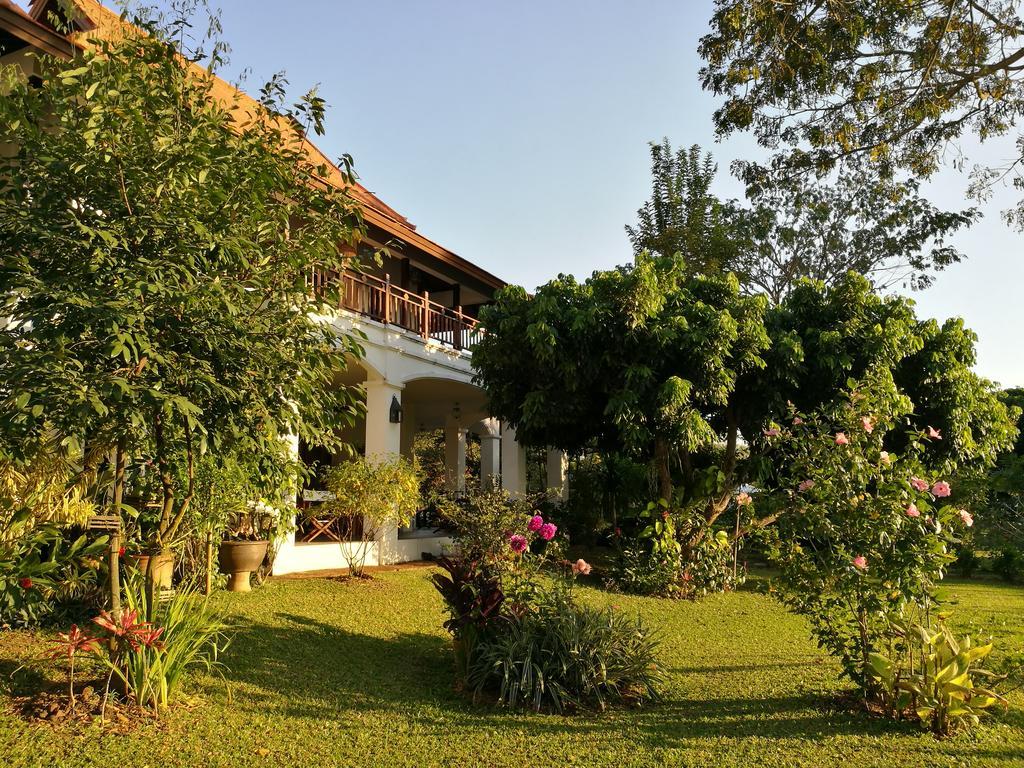 Villa Albizia, Chiang Mai Doi Saket Exteriör bild